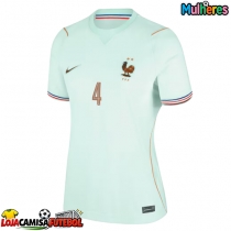 Camisa de Futebol França Dayot Upamecano #4 Equipamento Secundário Mulheres Mundo 2026 Manga Curta